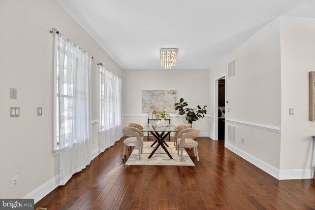 24814 BARRINGTON GROVE CT, Aldie, VA 20105