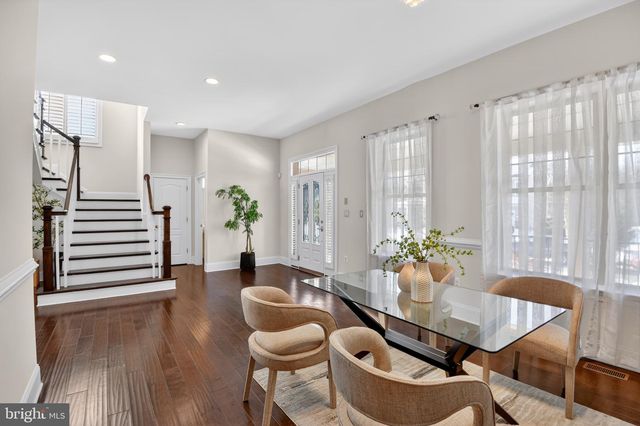 24814 BARRINGTON GROVE CT, Aldie, VA 20105