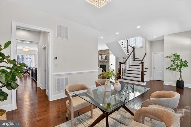 24814 BARRINGTON GROVE CT, Aldie, VA 20105