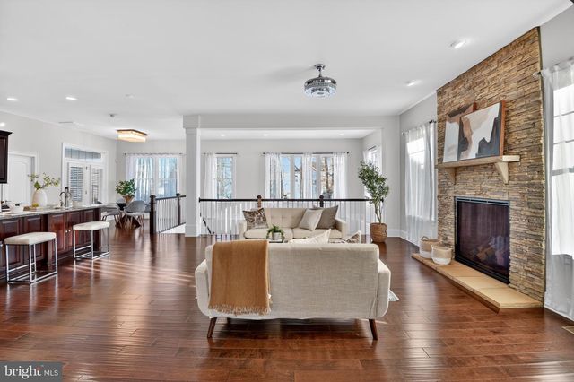 24814 BARRINGTON GROVE CT, Aldie, VA 20105