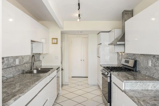 2326 Rue Adriane, La Jolla, CA 92037