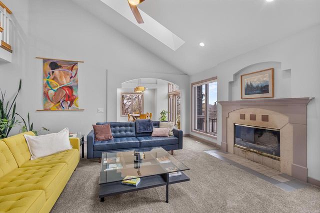 49 Chequamegon Bay, Madison, WI 53719