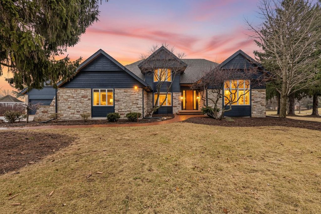 49 Chequamegon Bay, Madison, WI 53719