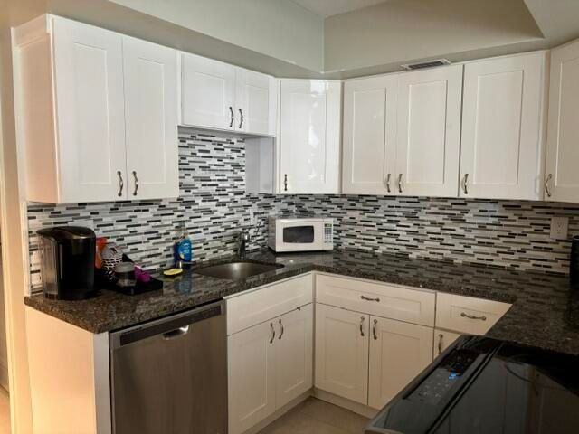 1911 NE 27th Court 1-3, Lighthouse Point, FL 33064