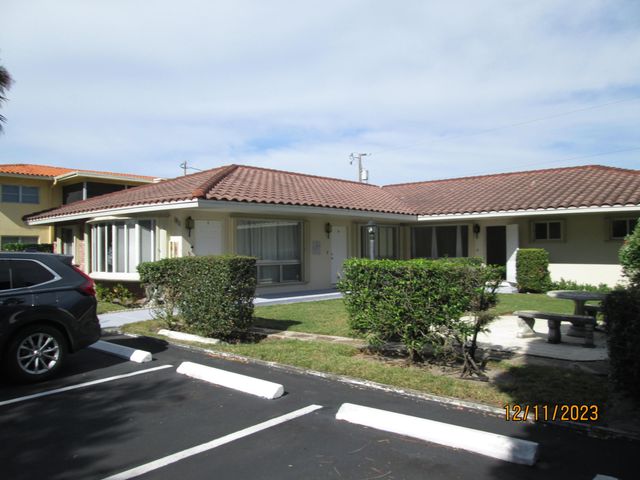 1911 NE 27th Court 1-3, Lighthouse Point, FL 33064