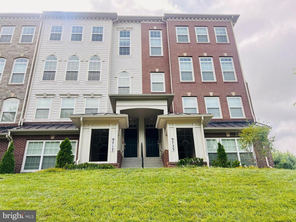 9719 VANG DR, Lanham, MD 20706