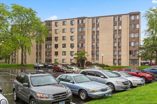 9745 S Karlov Avenue 608, Oak Lawn, IL 60453