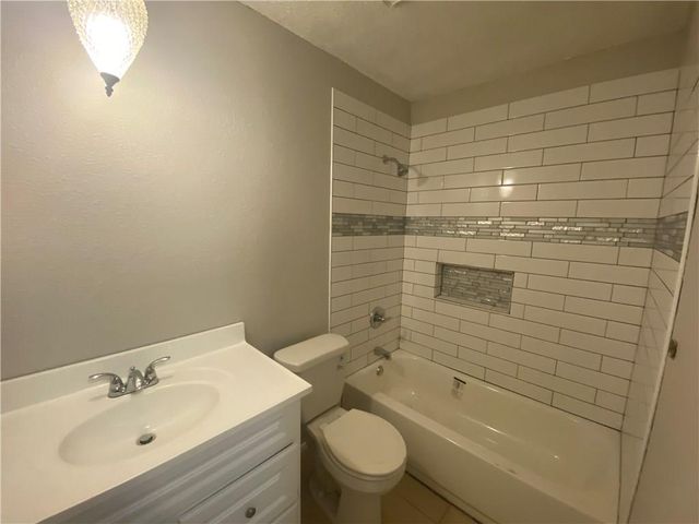 12404 Coronet ST A, Austin, TX 78727