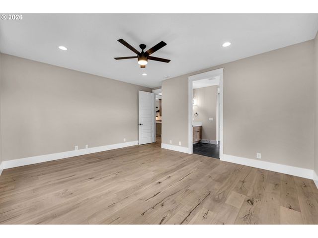 16221 Ne 180TH St, Brush Prairie, WA 98606