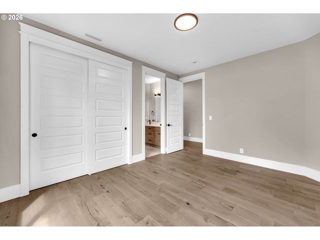 16221 Ne 180TH St, Brush Prairie, WA 98606