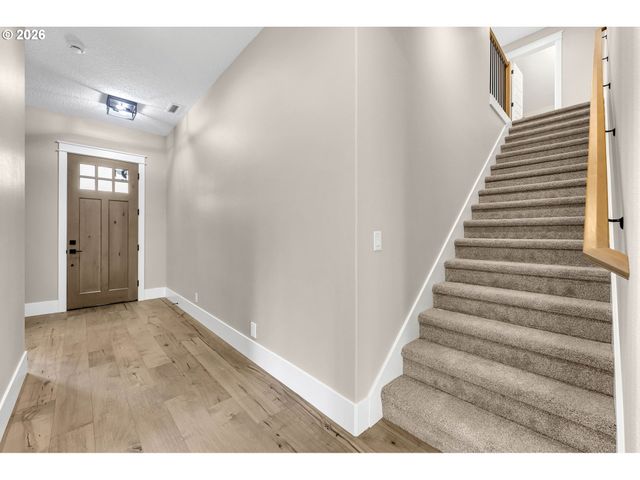 16221 Ne 180TH St, Brush Prairie, WA 98606