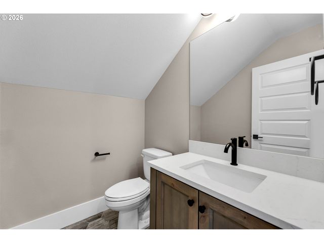 16221 Ne 180TH St, Brush Prairie, WA 98606