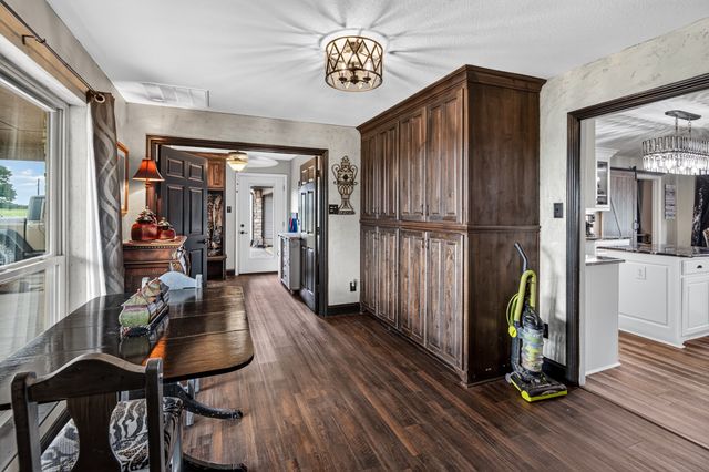 360 Pop Noah Road, Collinsville, TX 76233