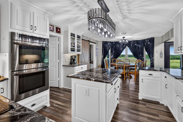 360 Pop Noah Road, Collinsville, TX 76233