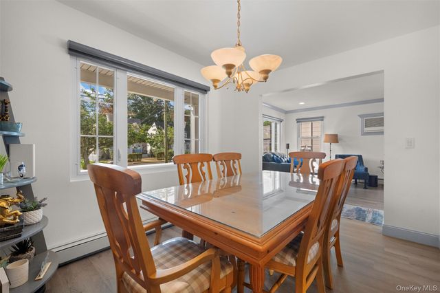 111 Woodside Avenue, Freeport, NY 11520