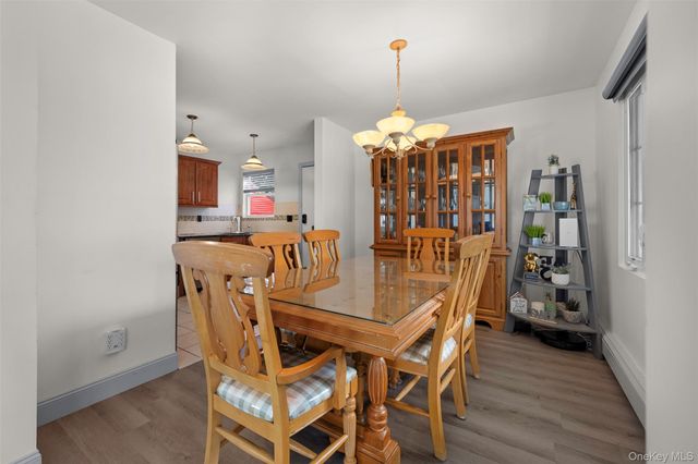 111 Woodside Avenue, Freeport, NY 11520