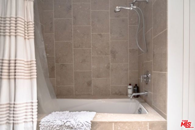 6250 Hollywood Boulevard 6G, Los Angeles, CA 90028