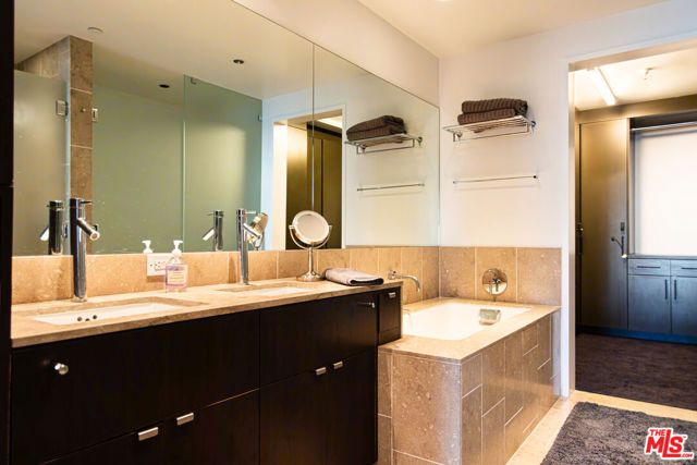 6250 Hollywood Boulevard 6G, Los Angeles, CA 90028