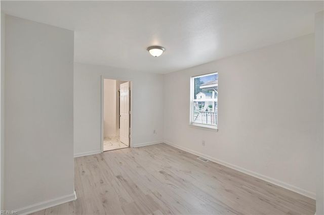 306 Wellons ST, Suffolk, VA 23434