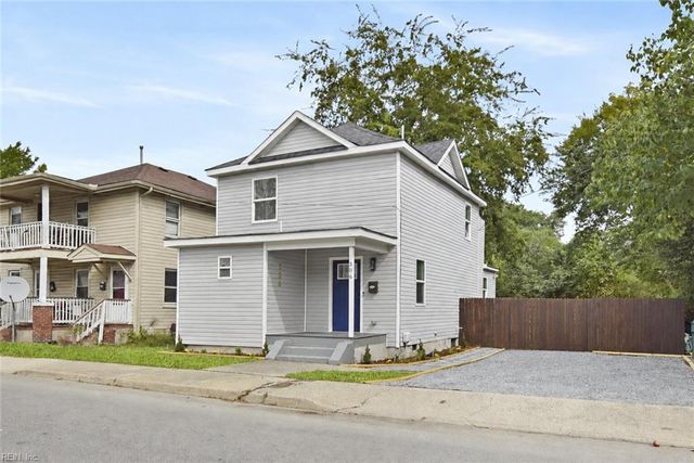 306 Wellons ST, Suffolk, VA 23434