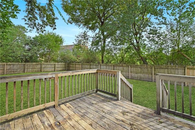 306 Wellons ST, Suffolk, VA 23434
