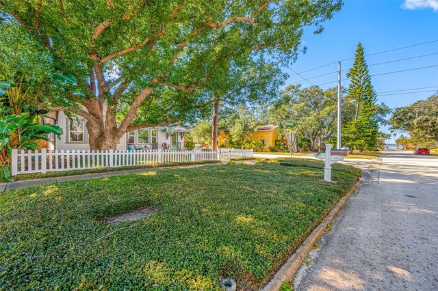 1101 GRANADA STREET, Clearwater, FL 33755