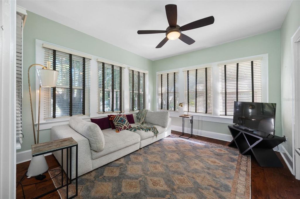 Image 11 of property listing at 1101 GRANADA STREET, Clearwater, FL 33755