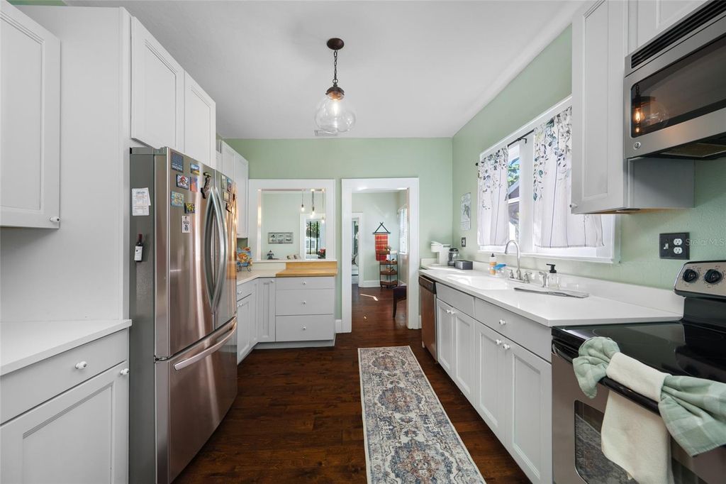 Image 14 of property listing at 1101 GRANADA STREET, Clearwater, FL 33755