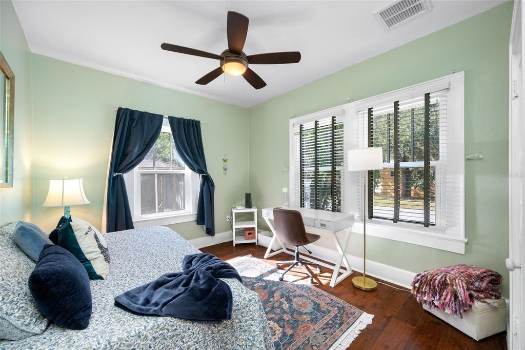 Image 20 of property listing at 1101 GRANADA STREET, Clearwater, FL 33755