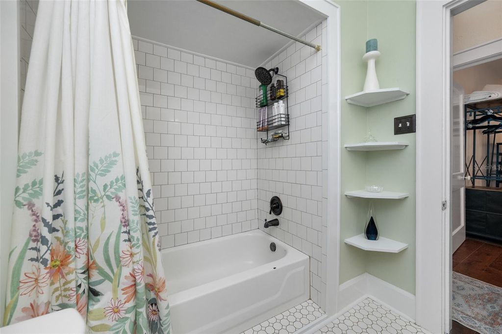 Image 23 of property listing at 1101 GRANADA STREET, Clearwater, FL 33755