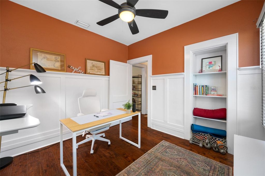 Image 25 of property listing at 1101 GRANADA STREET, Clearwater, FL 33755