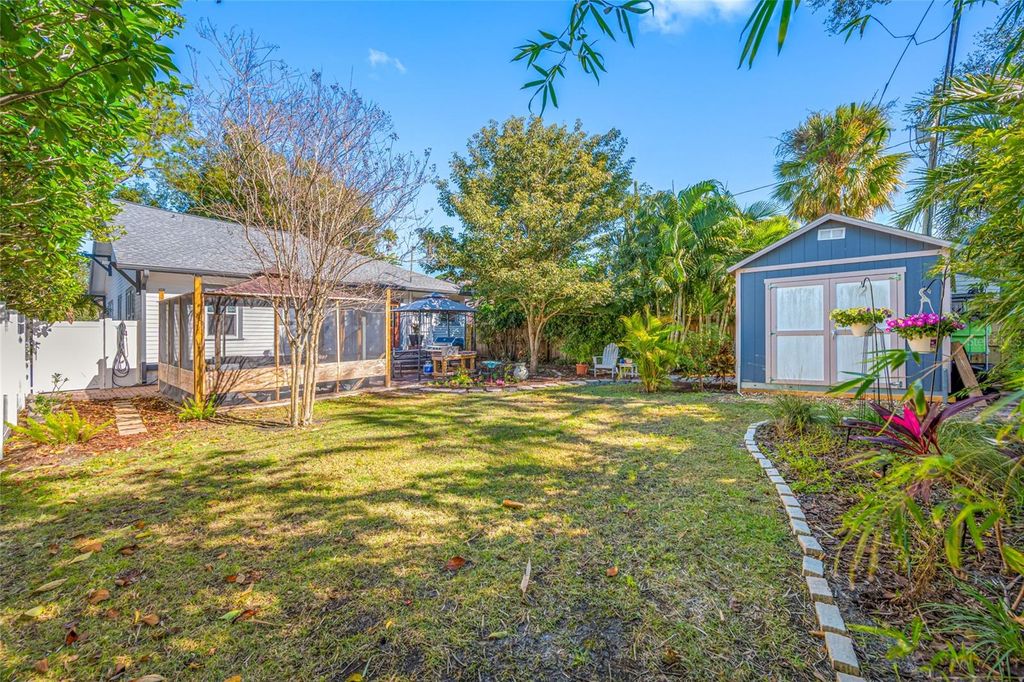 Image 34 of property listing at 1101 GRANADA STREET, Clearwater, FL 33755