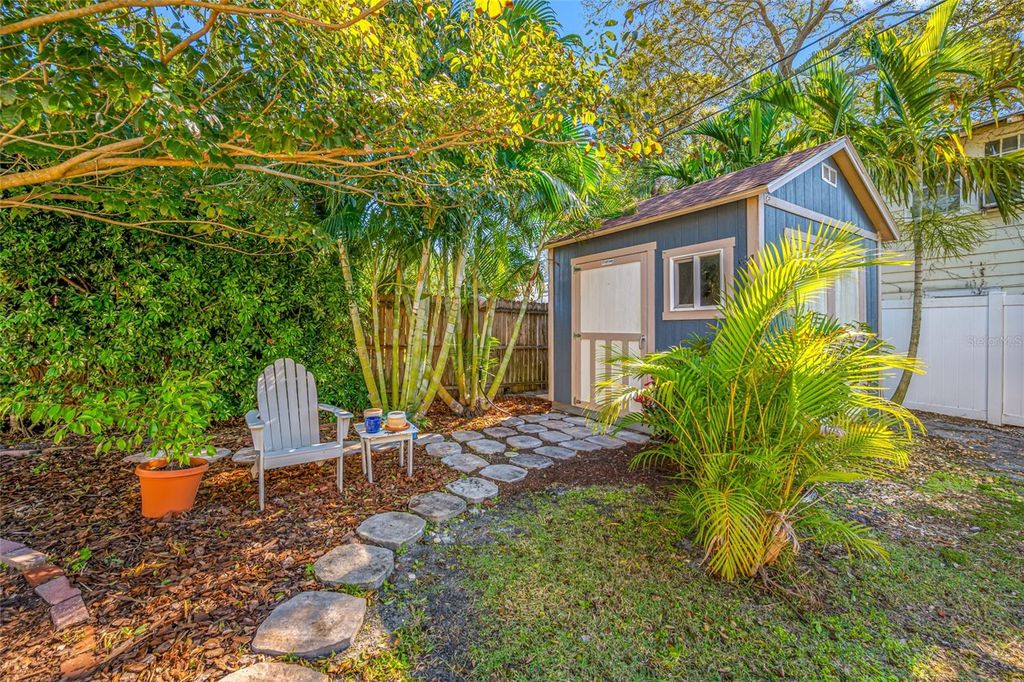 Image 35 of property listing at 1101 GRANADA STREET, Clearwater, FL 33755