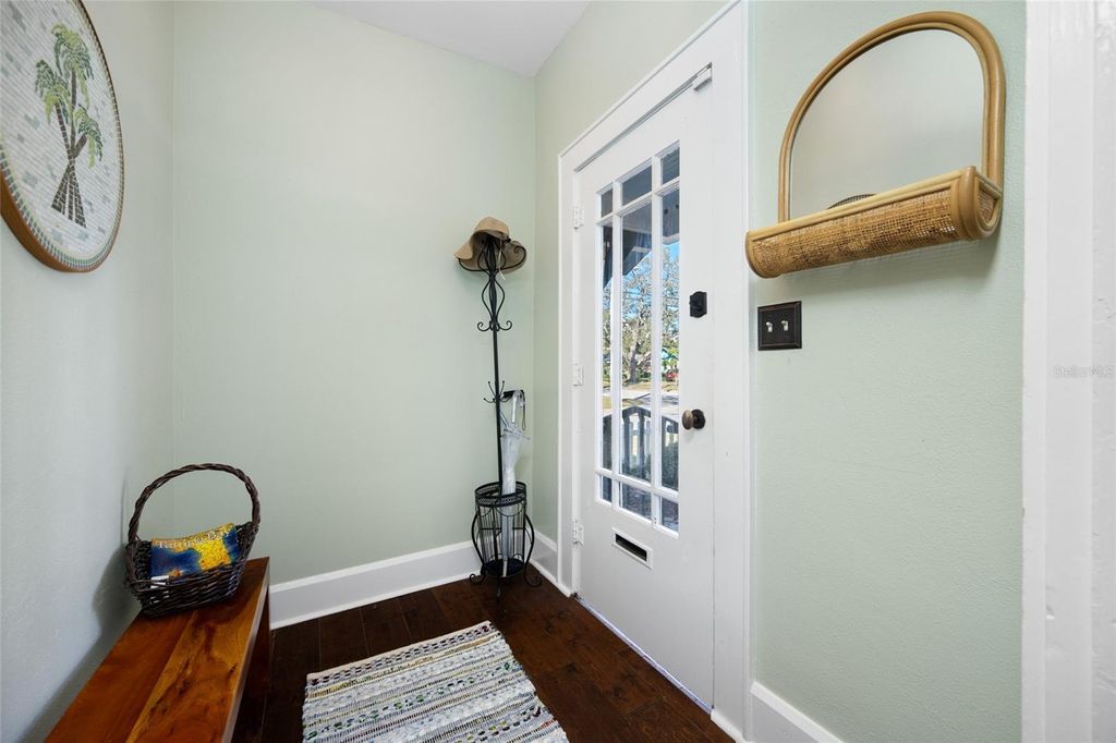 Image 5 of property listing at 1101 GRANADA STREET, Clearwater, FL 33755