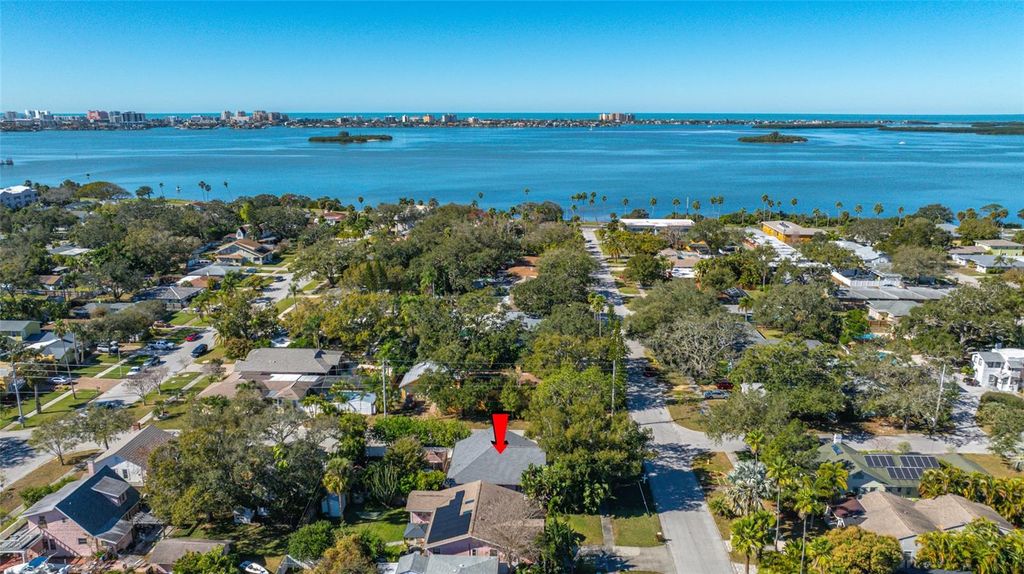 Image 48 of property listing at 1101 GRANADA STREET, Clearwater, FL 33755