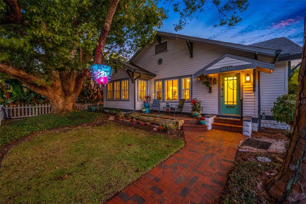 Image 50 of property listing at 1101 GRANADA STREET, Clearwater, FL 33755