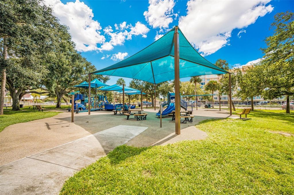 Image 63 of property listing at 1101 GRANADA STREET, Clearwater, FL 33755