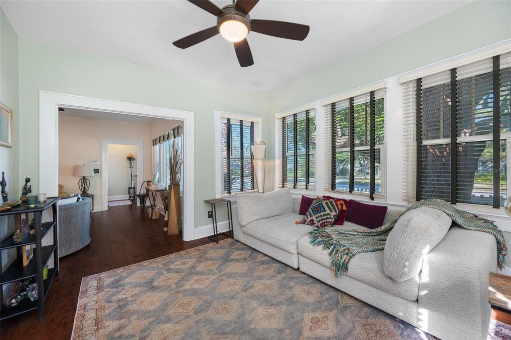 Image 10 of property listing at 1101 GRANADA STREET, Clearwater, FL 33755