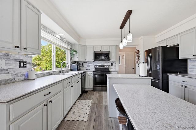 4335 Lyndenwood Point, Highlands Ranch, CO 80130