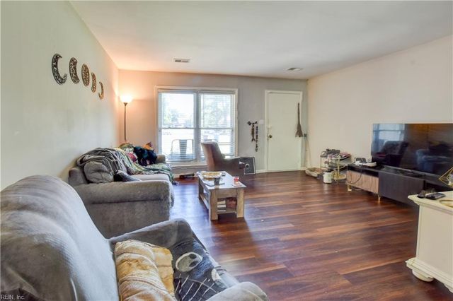 4268 Grove CT, Virginia Beach, VA 23462