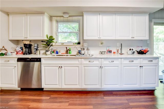 4268 Grove CT, Virginia Beach, VA 23462