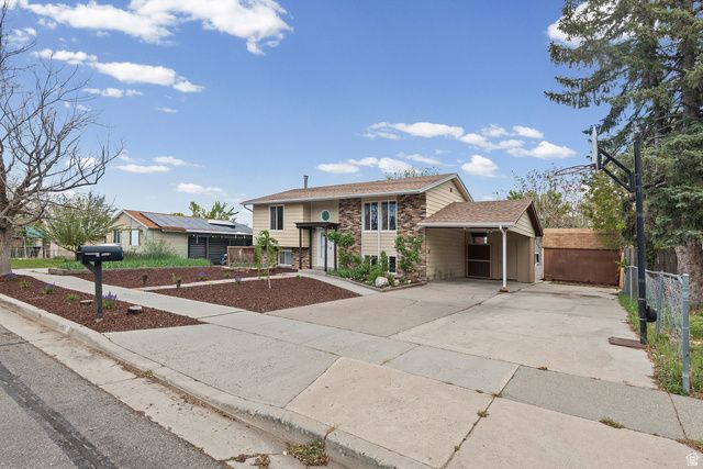 5997 S GINGER ST, Taylorsville, UT 84129