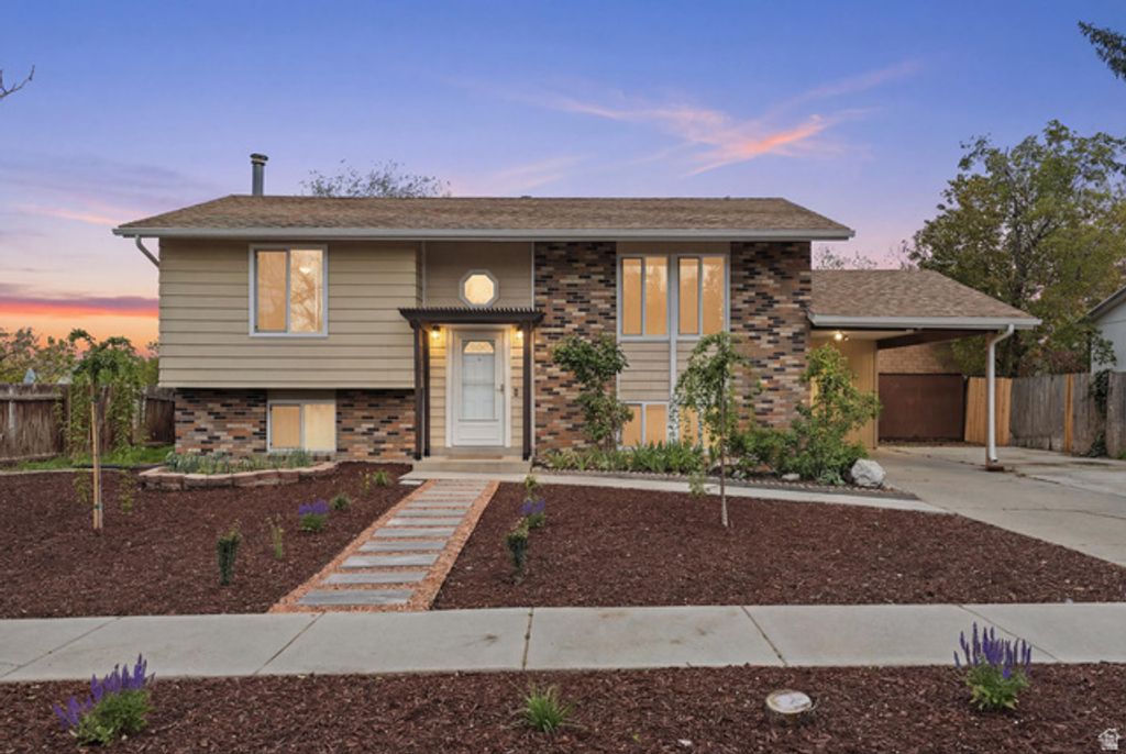 5997 S GINGER ST, Taylorsville, UT 84129