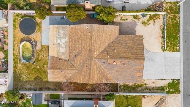 38511 Carolside Avenue, Palmdale, CA 93550