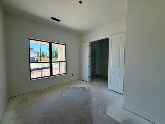 1329 White Daisy LN, Georgetown, TX 78628