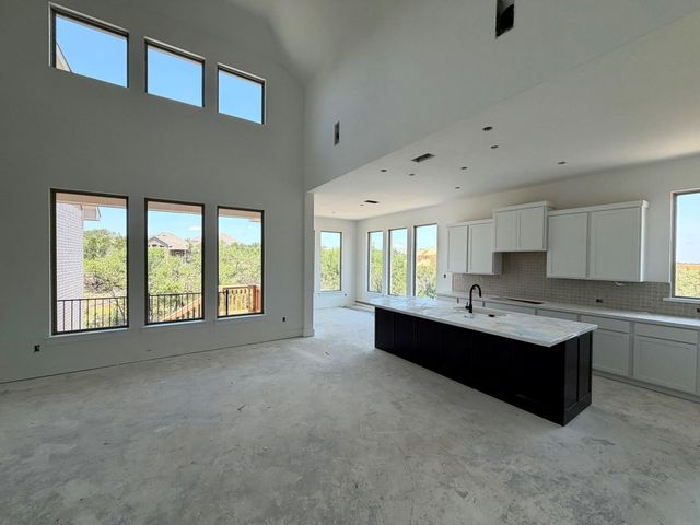 1329 White Daisy LN, Georgetown, TX 78628
