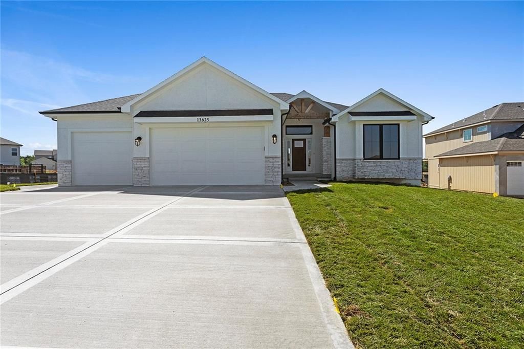 11429 Rye Drive, Kearney, MO 64060