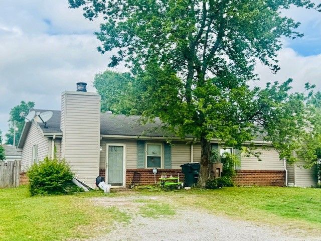 4355 Central Valley Dr, Hermitage, TN 37076