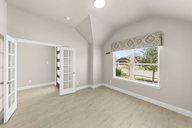 114 Emperor Oak Court, Balch Springs, TX 75181