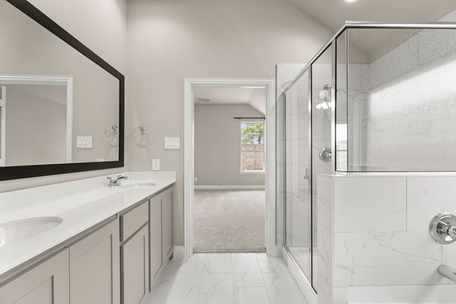 114 Emperor Oak Court, Balch Springs, TX 75181